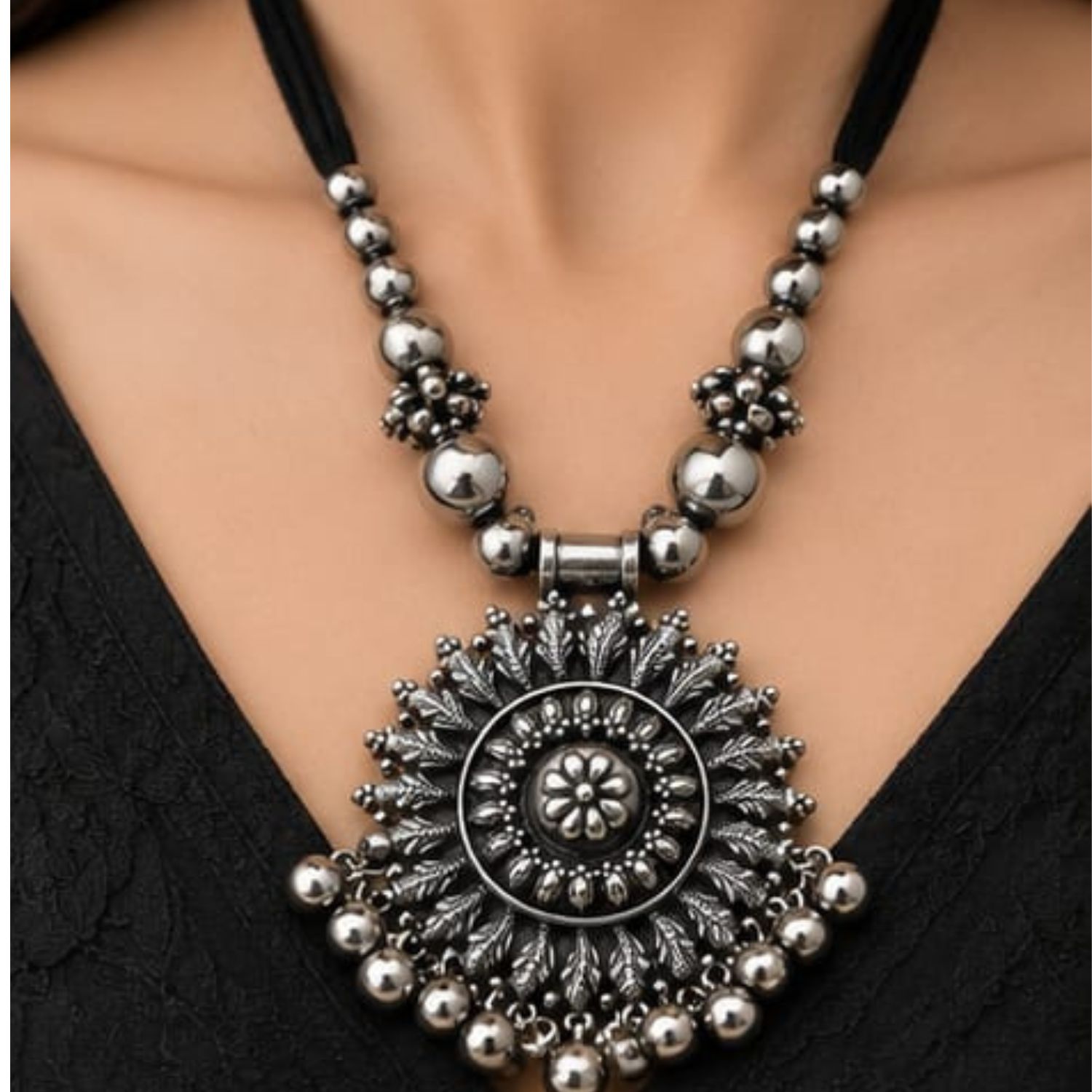 Oxidised Silver Necklace & Earring Set - Image 2
